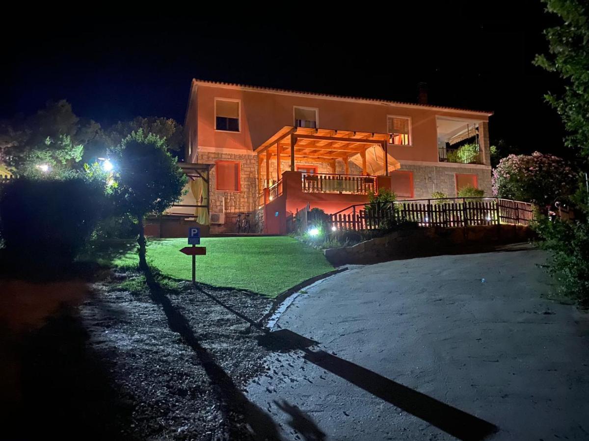 B&B Il Corallo Ла-Маддалена Экстерьер фото